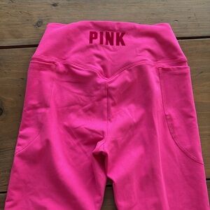 Victoria’s Secret Pink leggings